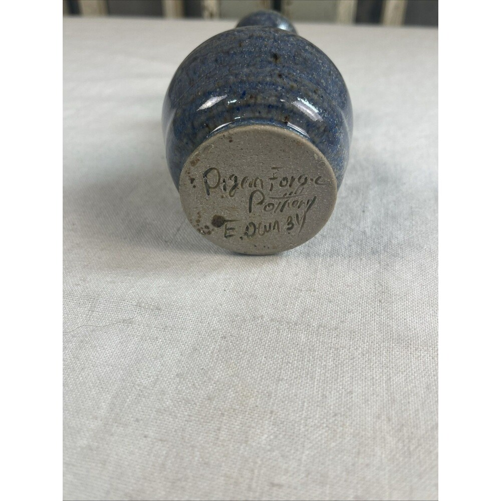 Pigeon Forge Pottery 5" Bud Vase signed E. Ownby - Picture 6 of 7